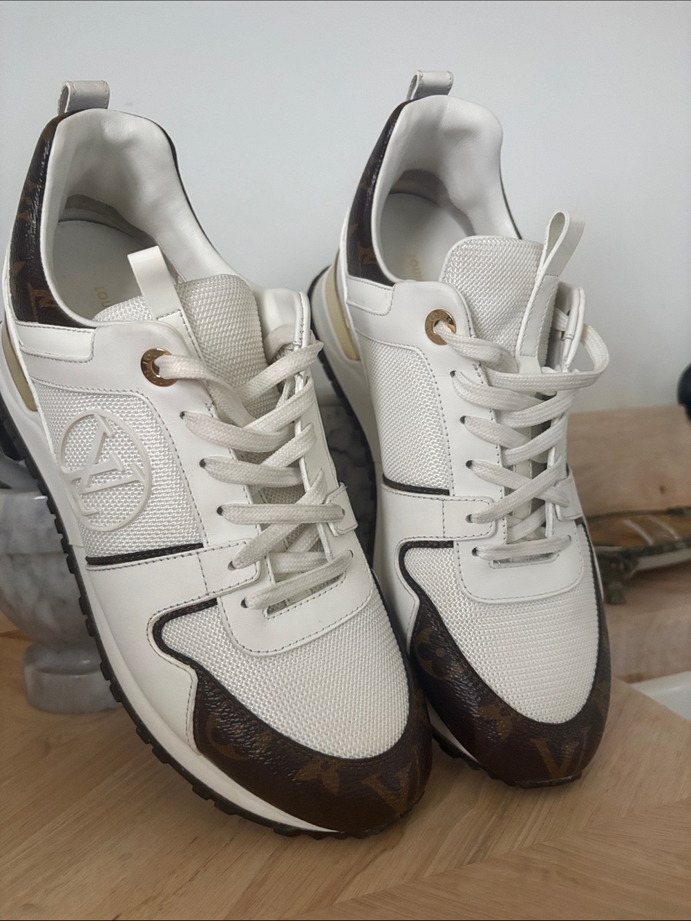 Louis Vuitton Runaway Sneakers 🔥 - Picture 14 of 15